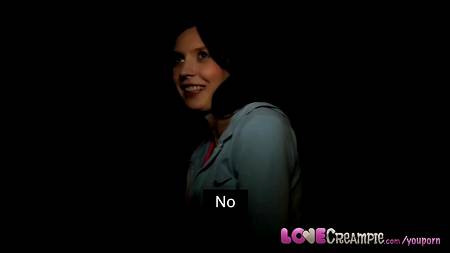 Сперма стекает по ножкам красавицы