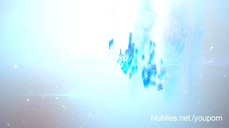 Русая красотка удовлетворяет своего милого возлюбленного