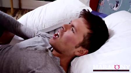 Трахнул в три дырки страстную девушку