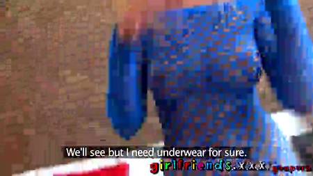 Лесбиянка умеет соблазнять девочек