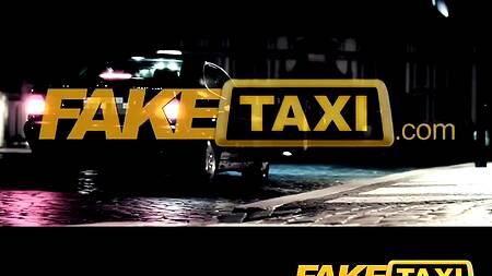 Тасист взял за проезд анальным сексом