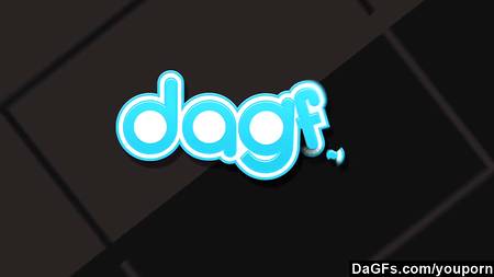 Шикарный трах с офисной крошкой