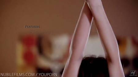 После зарядки разогрелись сексом