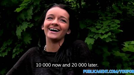 Возбужденный пикапер накончал в красотку густого семени