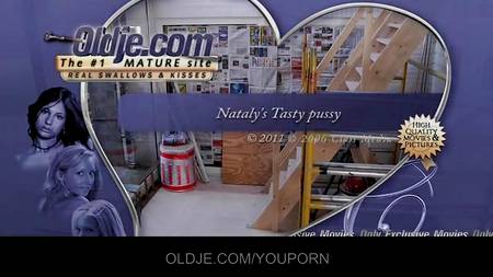 Дедуган соблазнился на стажерку