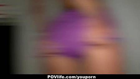 Юная и развратная милашка