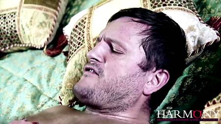 Шикарная девушка устроила любовнику незабываемый вечер