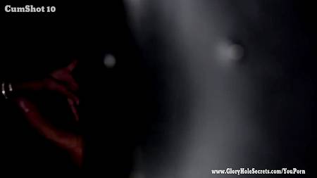 Отсосала у десятка мужиков