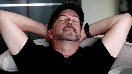 Парень сблизился с мачехой и жарко её трахнул