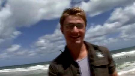 Дебютное порно молодой парочки