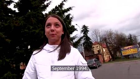 Русская девица переспала с туристом прямо на улице