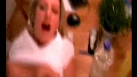 Поимел секретаршу и снял это на видео