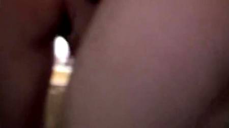 Юноша трахает своих соседок по купе