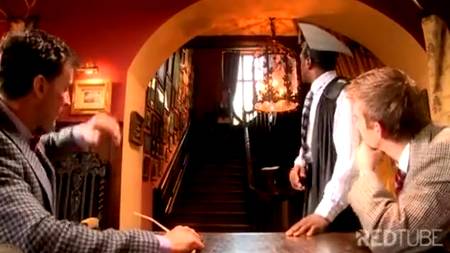 Девка трахается, как распоследняя шлюха.