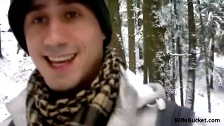 Трах в заснеженном лесу