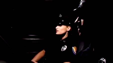 Американская полиция тебя бережет во всех позах