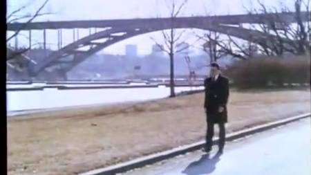 Ретро-воспоминания блондинки и брюнета