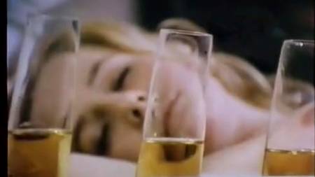 Ретро-воспоминания блондинки и брюнета