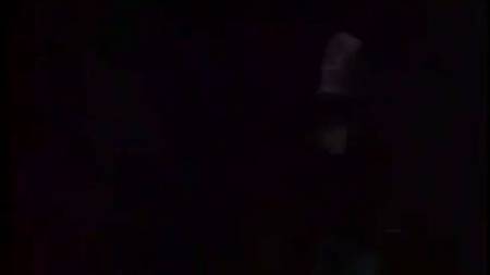 Ретро-воспоминания блондинки и брюнета