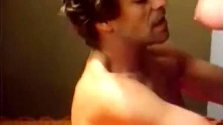 Развратный фильм, про похотливую сучку, которая любит трах