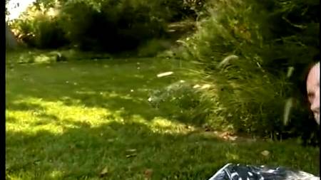 Горячий анал в парке