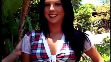 Сутенер шпилит свою девку