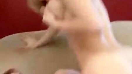 Поставил грудастую блондинку раком и страстно её трахает