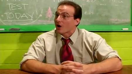 Учитель отодрал нерадивую ученицу