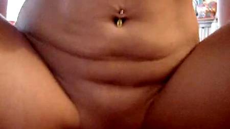 Она несколько раз кончит