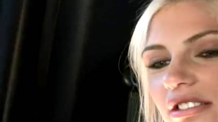 Парни сняли двух мокрощелок