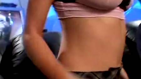 Анал с юной дебютанткой