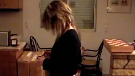 Камера в руках, член в пилотке