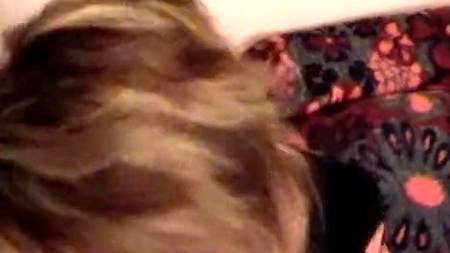 Камера в руках, член в пилотке