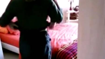 В спальне сестры