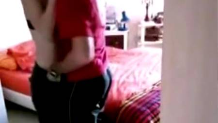 В спальне сестры