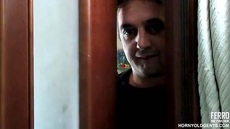 Дядя соблазнил свою хорошенькую племянницу