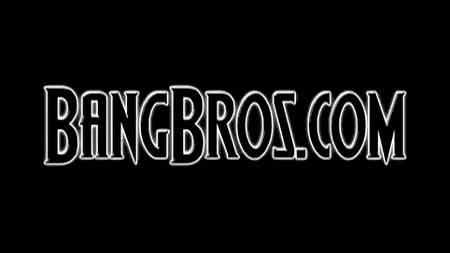 Два негра и блондинка