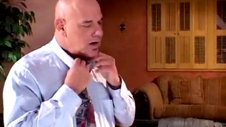 Жена, словно домашняя собачка