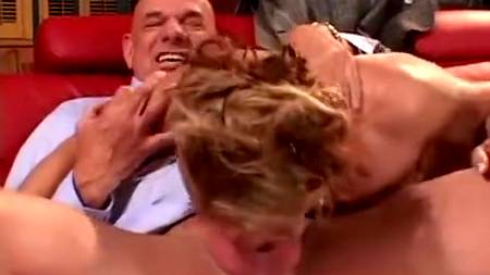 Жена, словно домашняя собачка