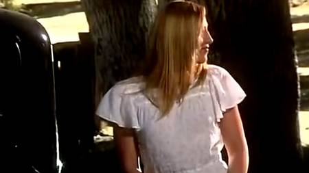 Негр прет сочную хозяйку в попку