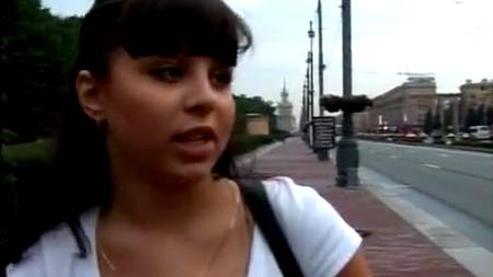 Две путаны подзаработали в порно