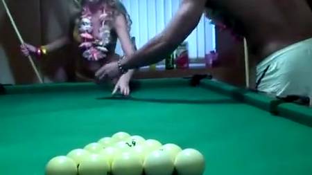 Студенческая групповуха в душе