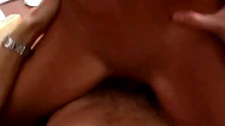 Показала ботану, что такое секс