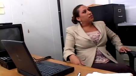 Начала с ноута - закончила сексом