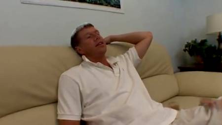 Заряд бодрости для юной нимфоманки