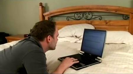 Познакомились в интернете и сразу в постель