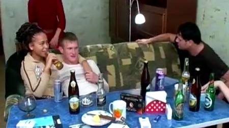 Обкончал рыжую подругу и вытер сперму