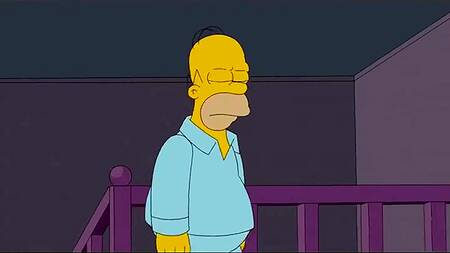 Мардж Симпсон ублажает своего мужа Гомера в спальне