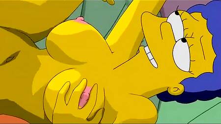 Мардж Симпсон ублажает своего мужа Гомера в спальне