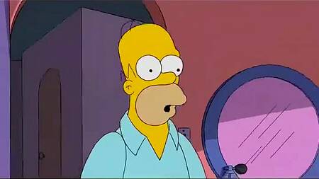 Мардж Симпсон ублажает своего мужа Гомера в спальне
